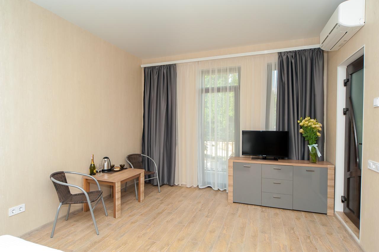 Hotel Fusion Odessa Eksteriør billede