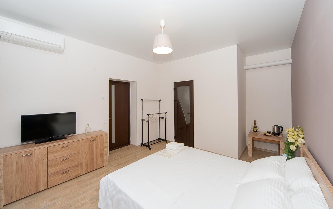 Hotel Fusion Odessa Eksteriør billede