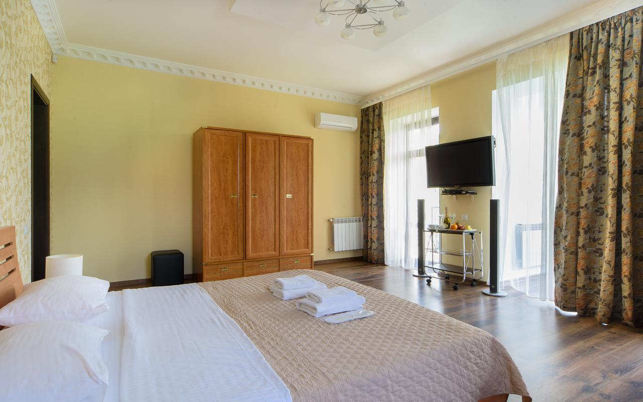 Hotel Fusion Odessa Eksteriør billede