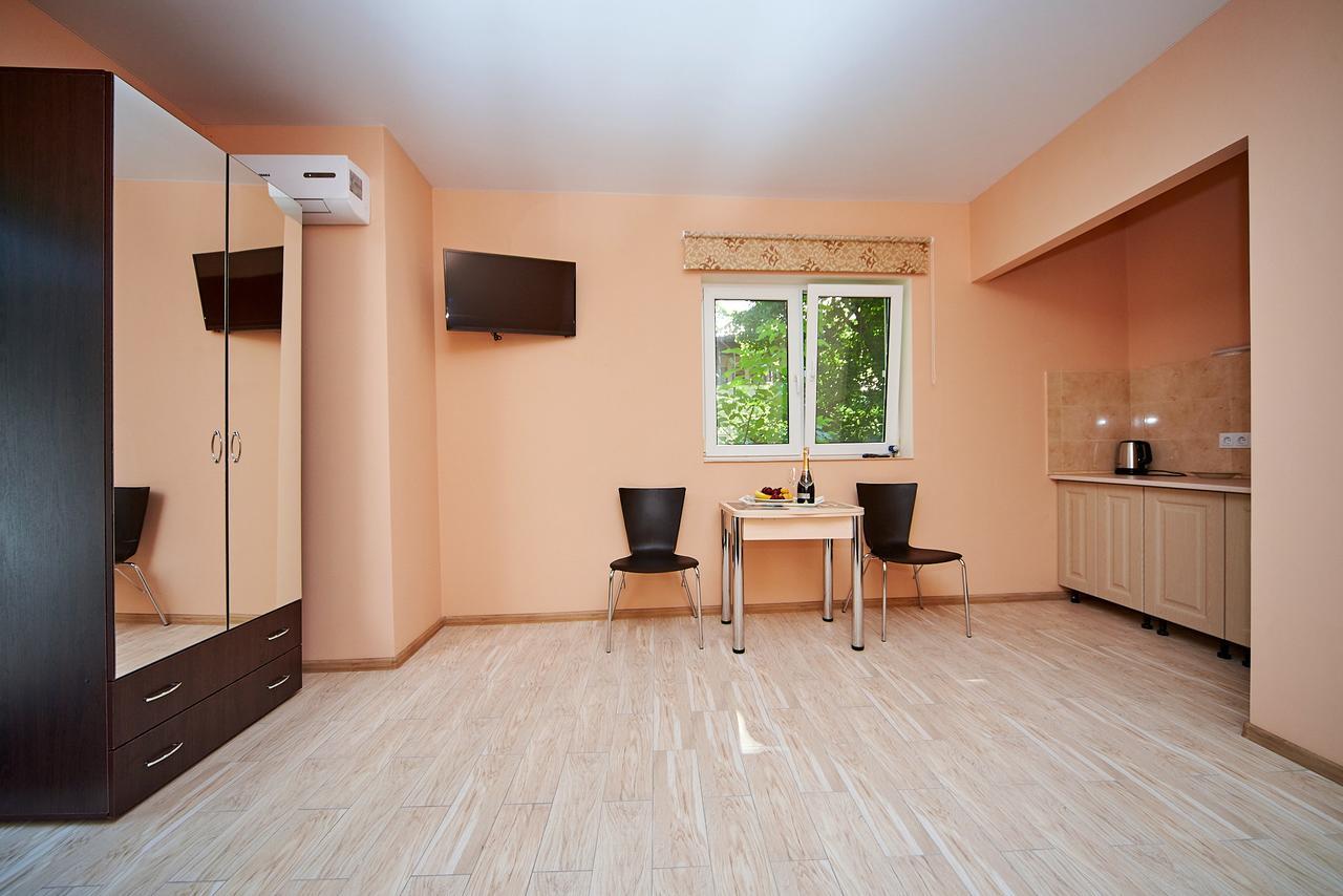 Hotel Fusion Odessa Eksteriør billede